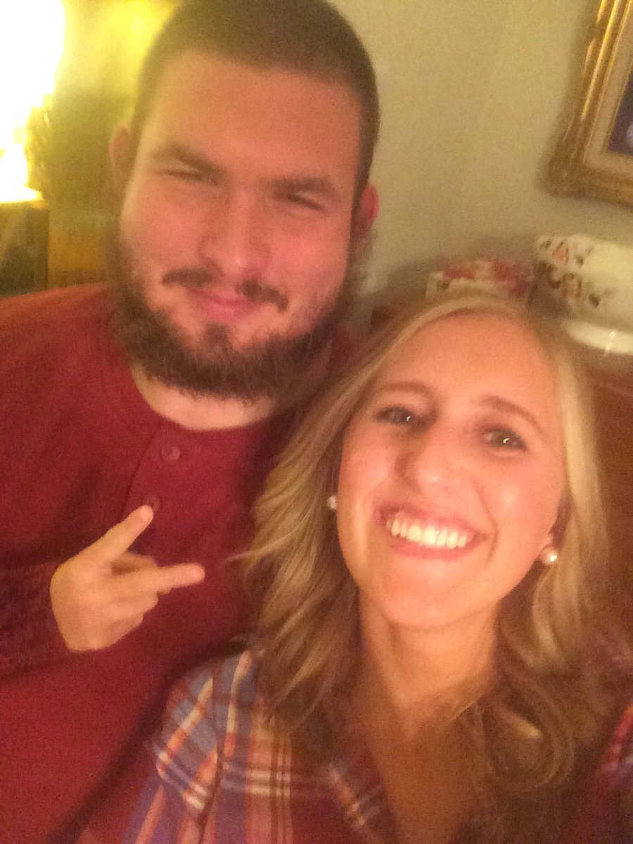 ebrooke11's tweet photo. What's wrong with this picture https://t.co/dq5FROkcUq