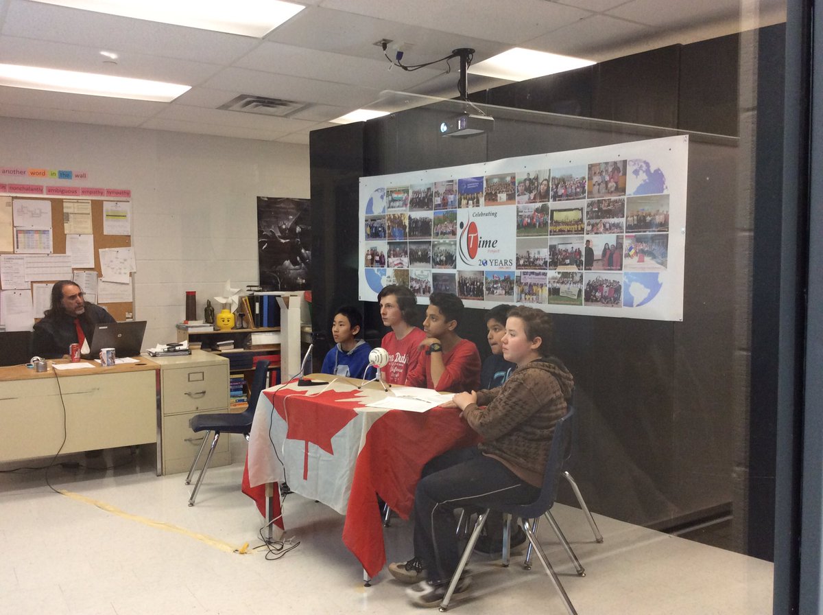 Joe_Sheik's tweet image. Video conference with Osnova škola Horvati in Croatia and University Heights in Canada. #tvdsbpbl #timeproject