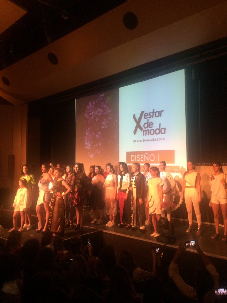 MendeMariaBelen's tweet photo. 10 años de transformar la industria de la moda. #EstarDeModa2016 https://t.co/fYPcV3jYQT