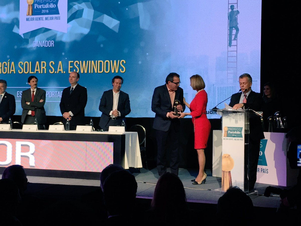 RT <a href="/imassmco/">Image Mass Media</a> #PremiosPortafolio el ganador en la categoría esfuerzo exportador fue @ESWEnergiasolar <a href="/Portafolioco/">Portafolio</a>