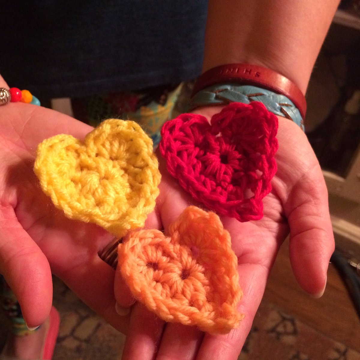 theCraftCommons's tweet photo. Sending love and thanksgiving wishes to you. https://t.co/KfFhBaqlfy