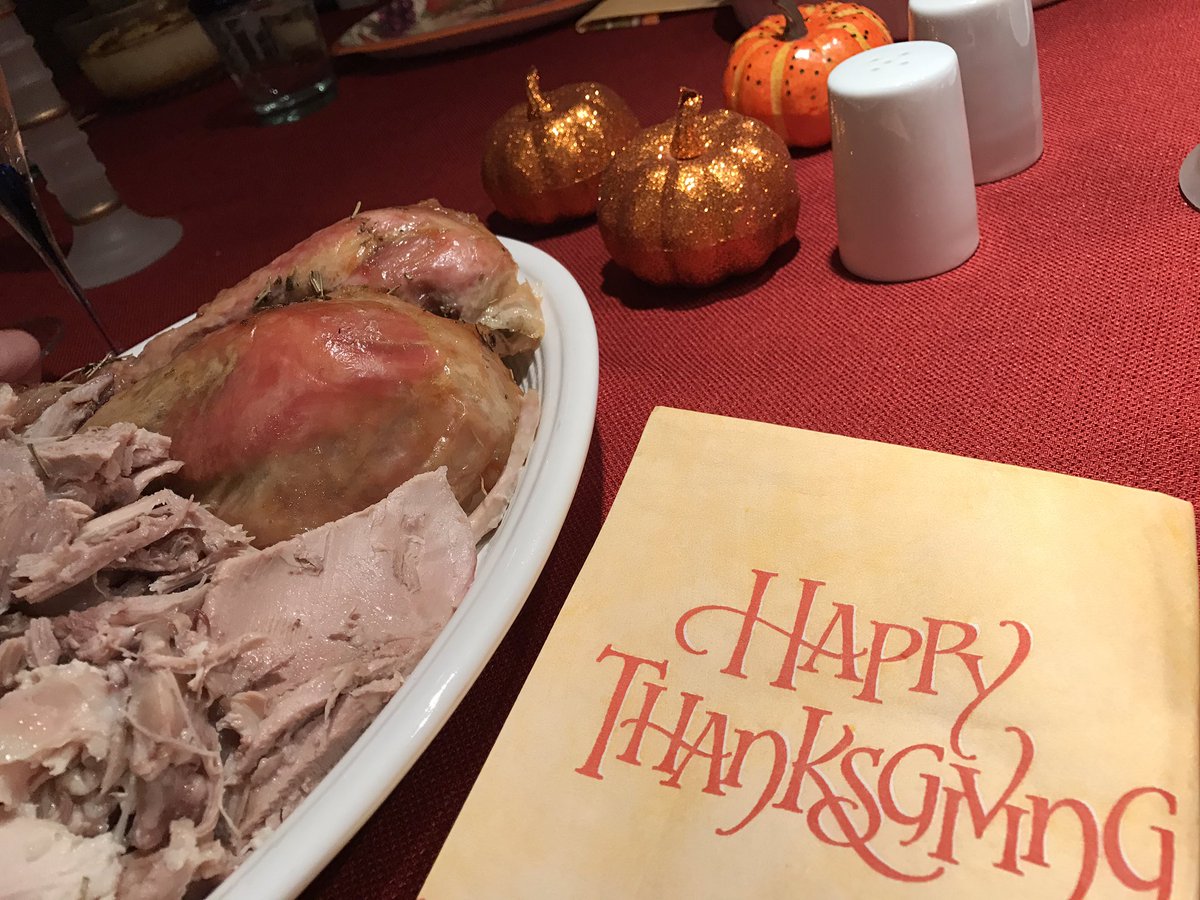 drmaxw's tweet photo. Delicious thanksgiving dinner ! Thanks  @pamwright616  for inviting us https://t.co/0cZlF55r2H