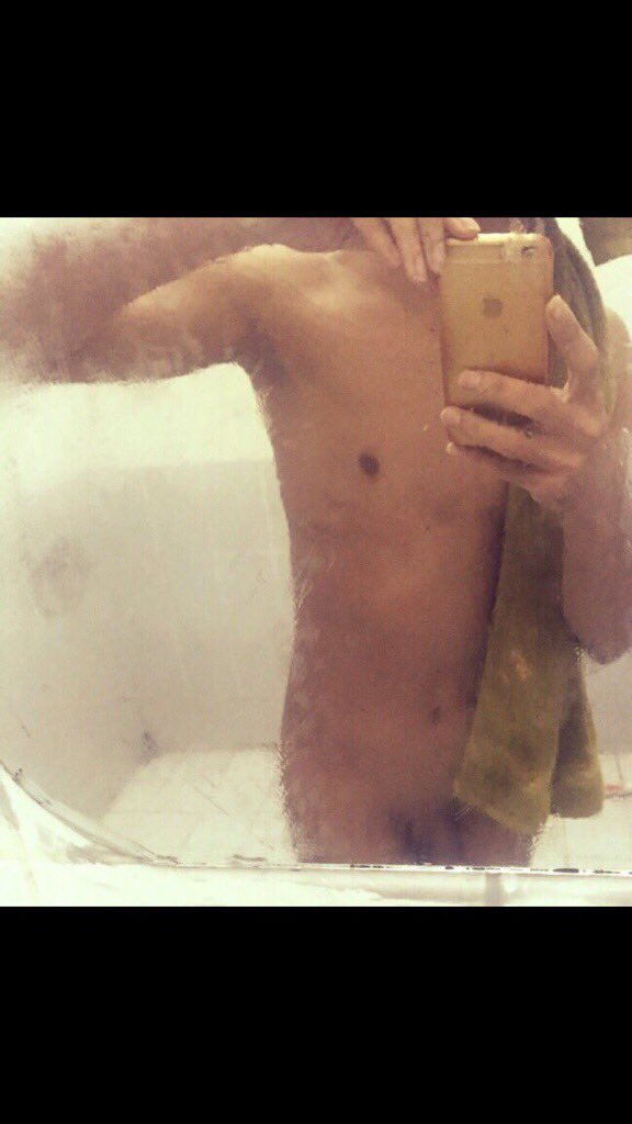 آمممم مين بالباحهه جآد 🙈😍