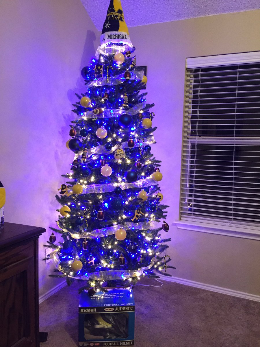 FireAssassin's tweet image. Would be awesome to have a signed Michigan helmet under my tree.I'll provide the helmet. @CoachJim4UM @UMichFootball