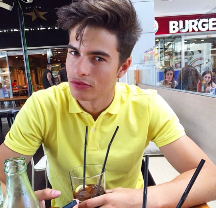 happy thanksgiving 🦃😏