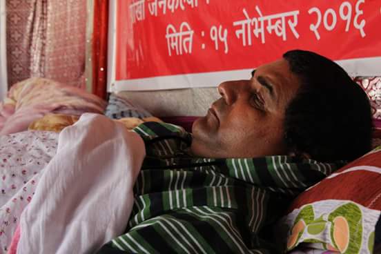 गोर्खाल्याण्डको मांगमा आमरण अनशनको आज 11 दिन। <a href="/janandolanparty/">Jana Andolan Party</a>  खै अस्ती गोर्खाल्याण्ड ko बिल बनाउनेहरू??