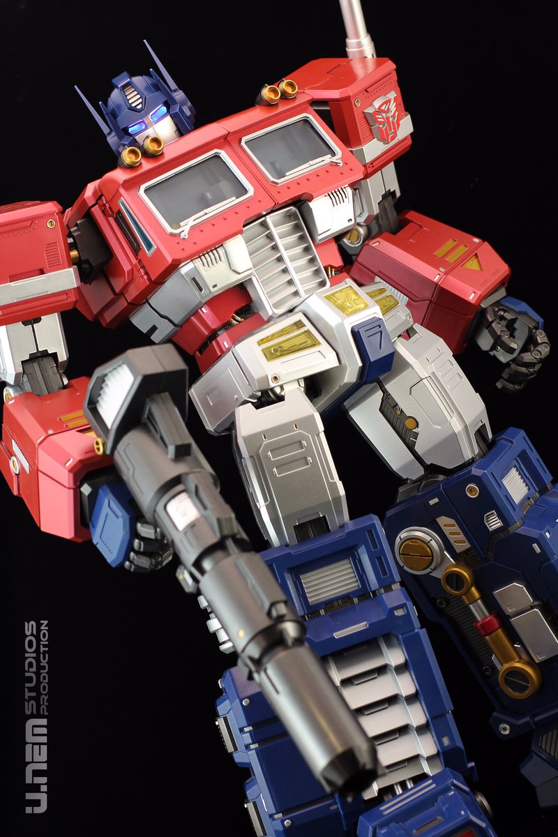 unemstudios's tweet photo. #transformers #unemstudios #toysalliance #MAS01 #Optimusprime #HappyThanksGiving https://t.co/0xh4BplpKw