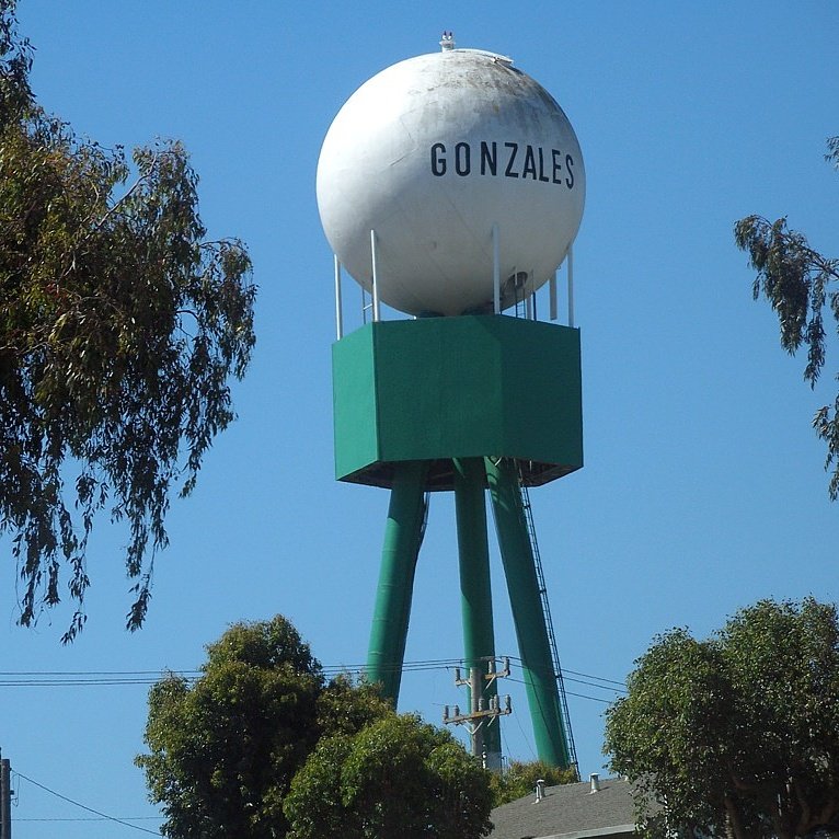 ville_jairo's tweet photo. Finally after 12hrs of driving 🚗 were in Gonzales , CA https://t.co/gZoNfi6KcN