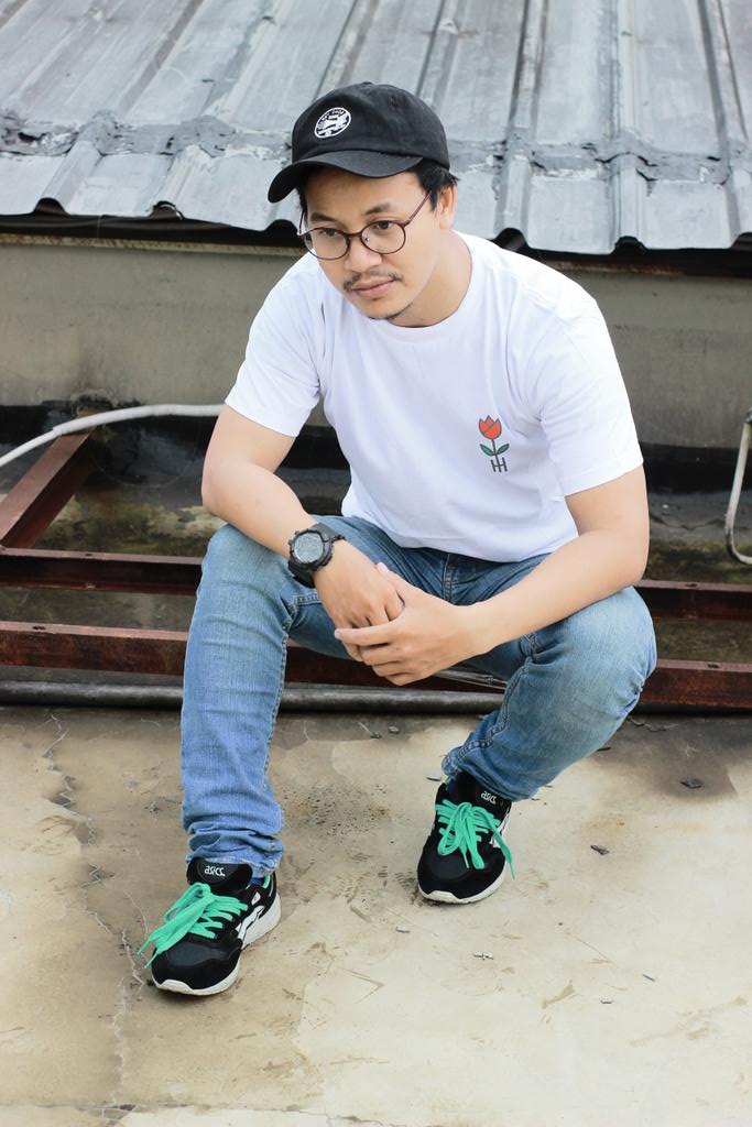 "HATERS" White | Available Size S M L XL | IDR. 120K | Order SMS/WA 081284379262