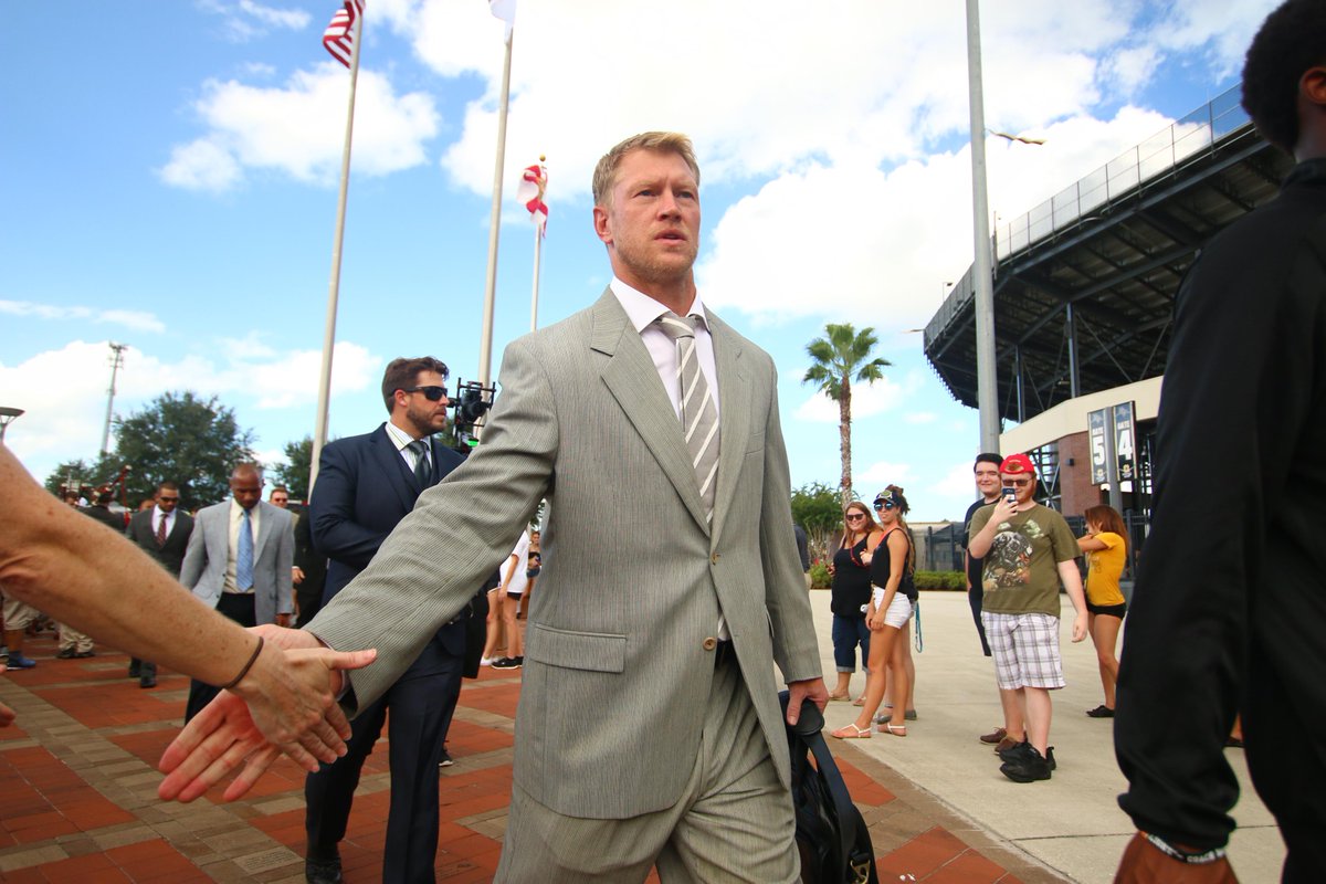 UCFKNIGHTSSRH's tweet image. #ChargeOn RT&quot; Fill up on some Thanksgiving #FrostBytes🔊 before the #WaronI4 👇 srhlink.com/Mkvbnd &quot; #SportsRoadhouse