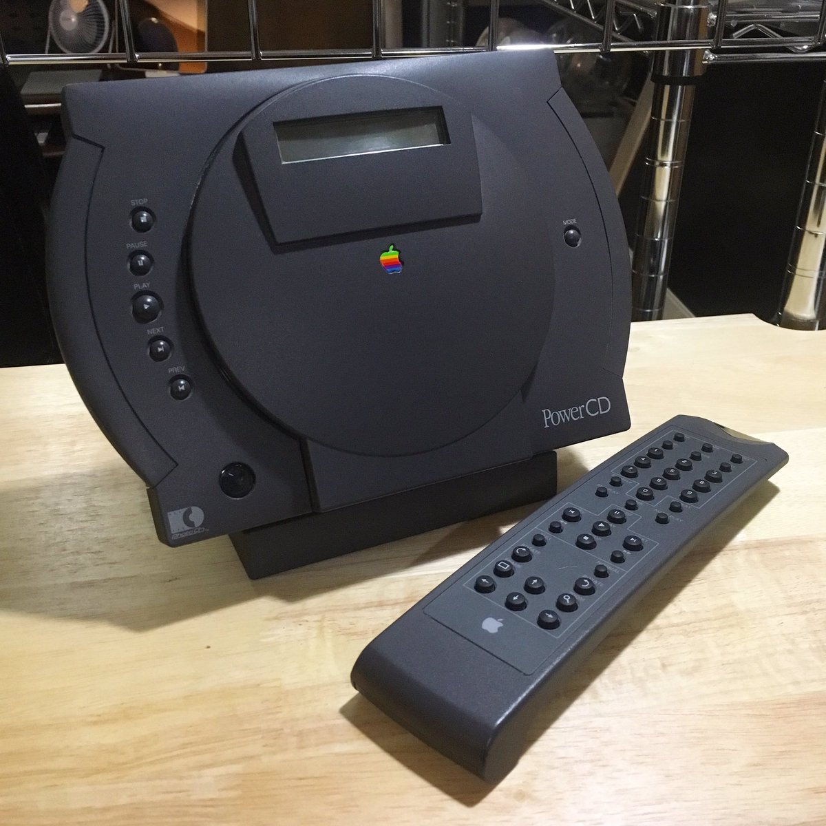 iCochiseTaylor's tweet photo. 1993 Apple PowerCD player added to my Collection ! 🍎🍏💿 #applepowercd @tim_cook @pschiller https://t.co/tnC79Q8ez9