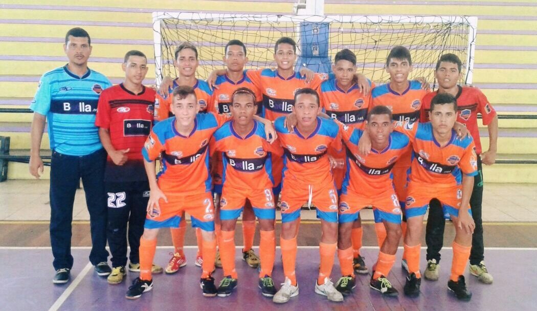 Dvomaracayfsc's tweet photo. #LNFSV | CAMPEONATO NACIONAL SUB-18 Los Chamos pasa a la final invicto vs Nueva Esparta hora 7:00 pm que talento le viene al @Dvomaracayfsc https://t.co/zc5bnN5t6S