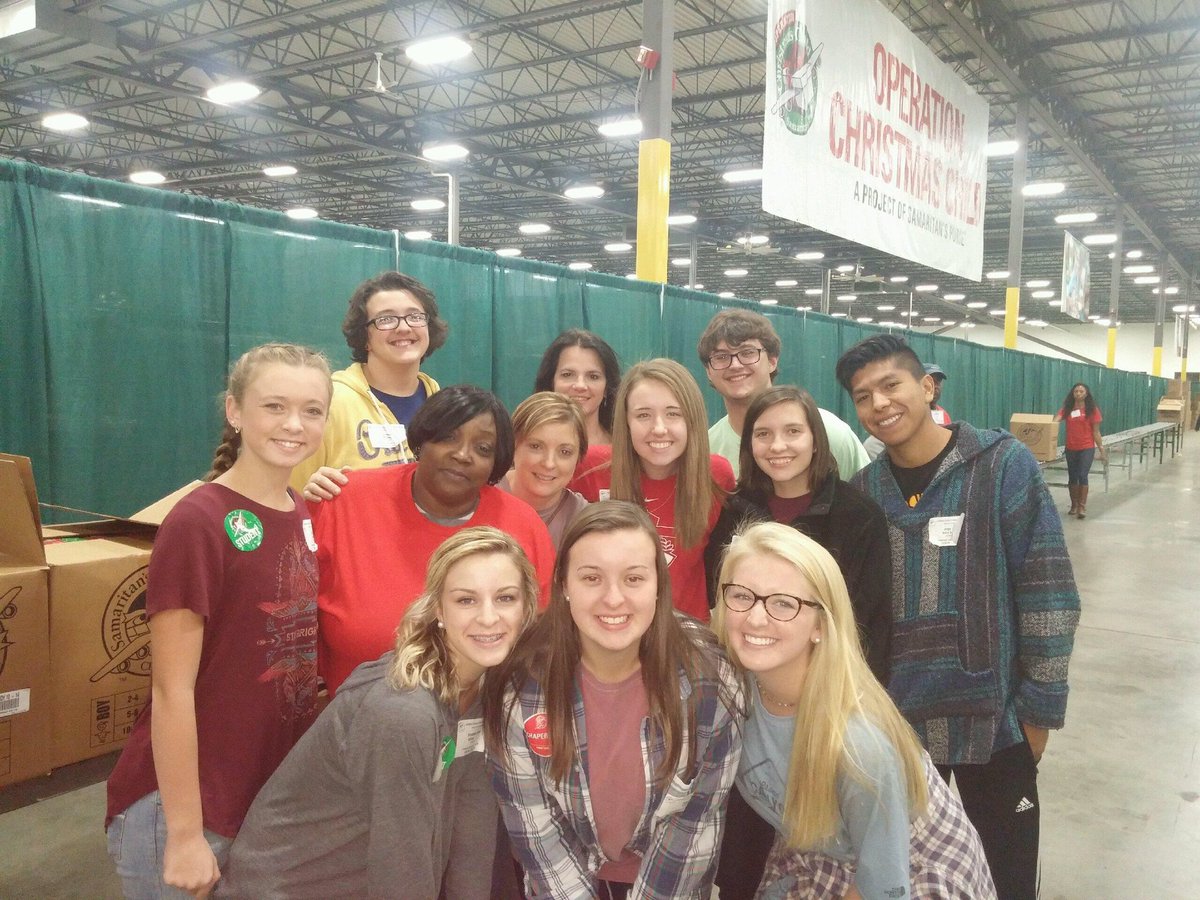 Franklin_Graham's tweet photo. So #thankful for our @OCC_shoeboxes volunteers! Here are just a few from our Atlanta, GA processing center this week. https://t.co/1J6DLoYgLE