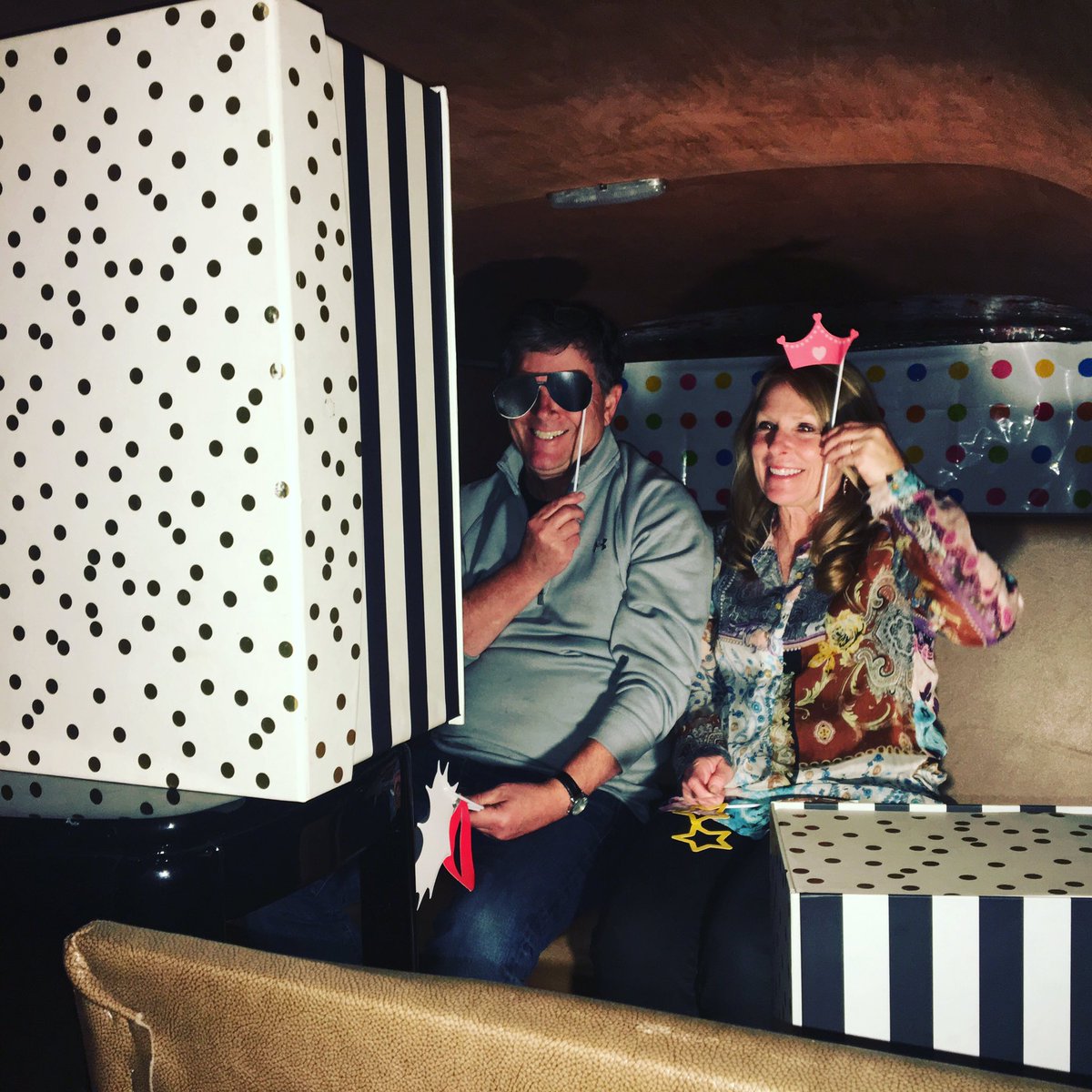 chalkmycar's tweet photo. The #chalkmycar #vwbus is now also a #photobooth !! #thanksgiving2016 https://t.co/1lOjuklzOH