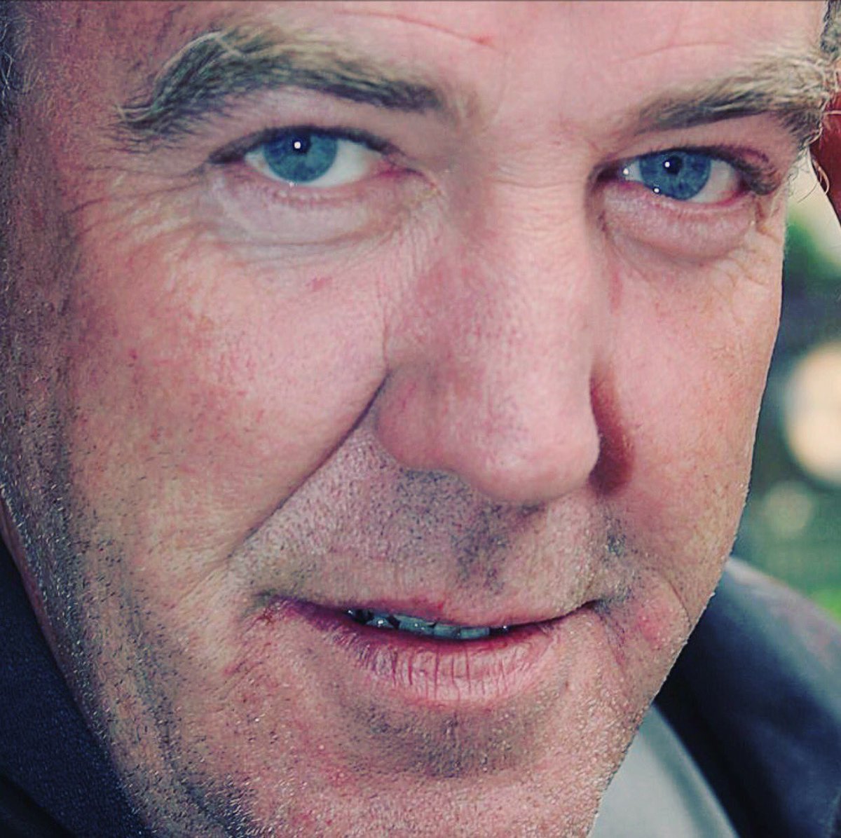 HunkyClarkson's tweet photo. #blueeyes #kissablelips #howcanyoubesogorgeous https://t.co/GNsGOvtXdA