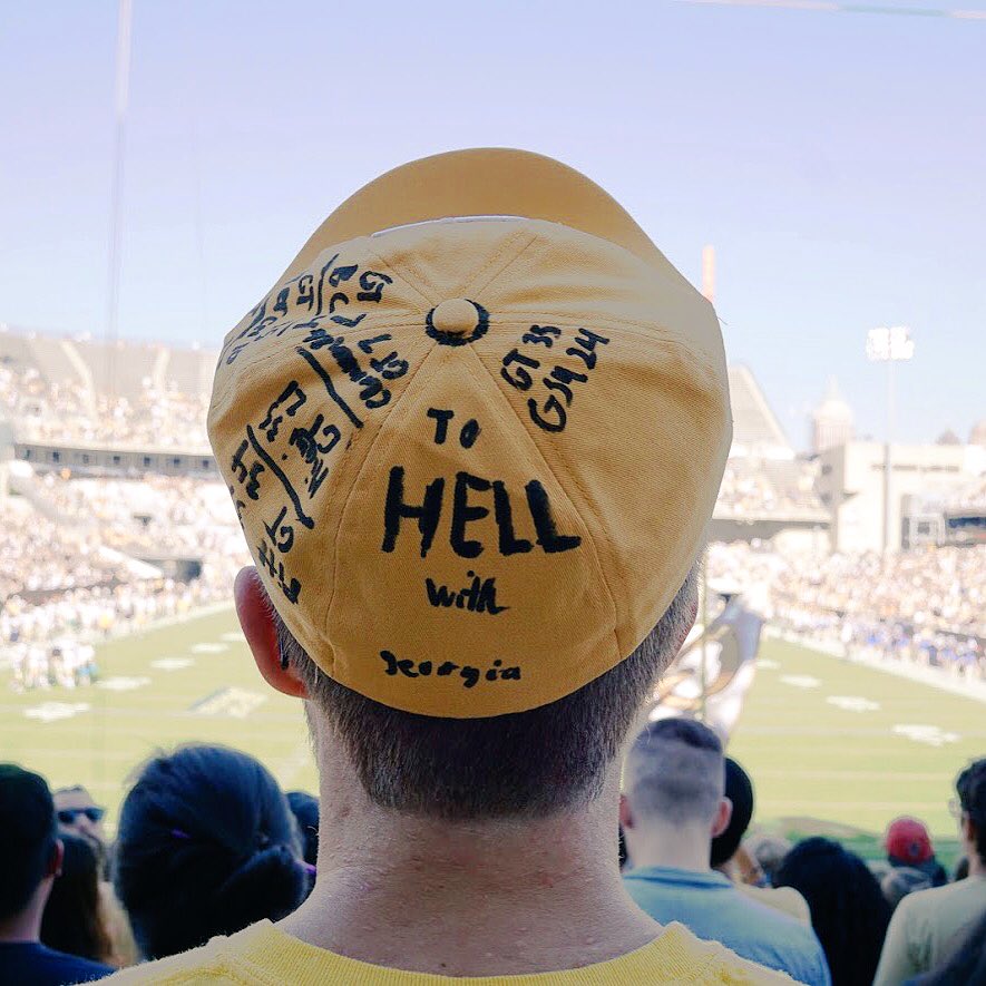 GeorgiaTech's tweet photo. If I had a son sir, I tell you what he'd do... #WhatsTheGoodWord 🐝🏈 https://t.co/9RaOwMJOtD