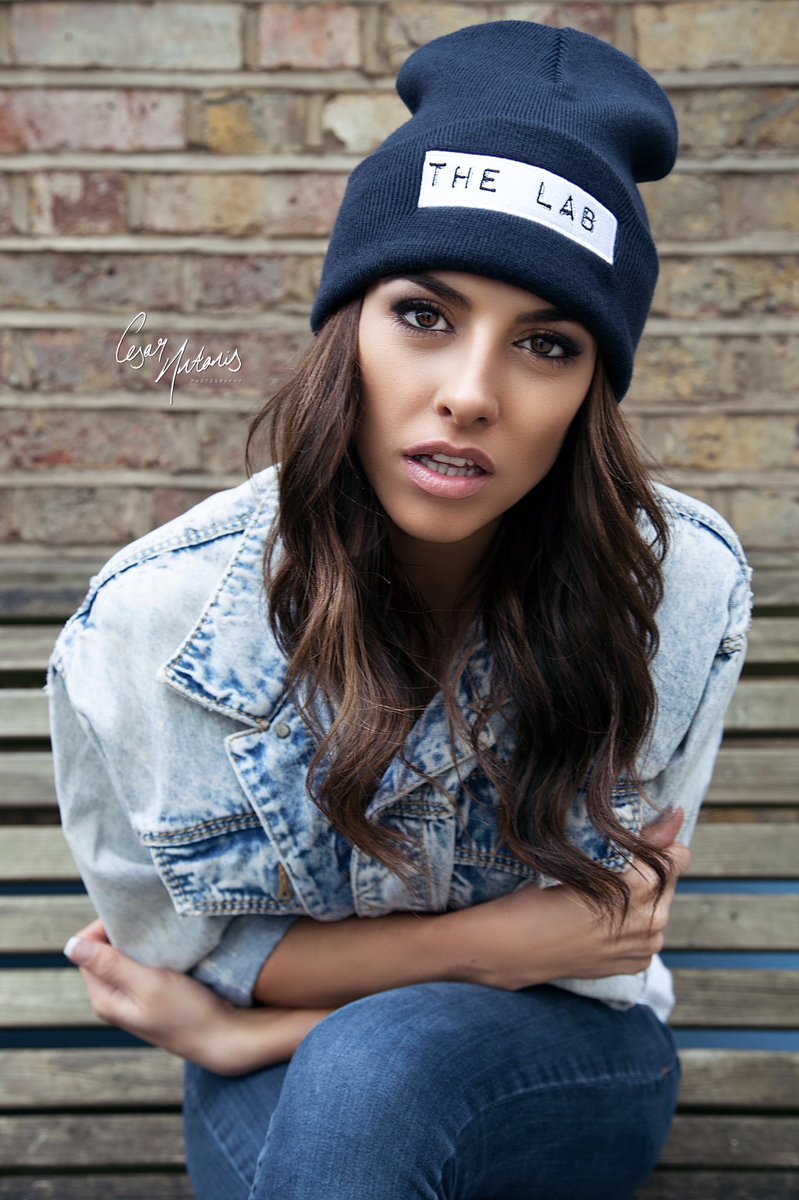 thelablondon's tweet image. AT LEAST 30% OFF THE WHOLE RANGE UNTIL MIDNIGHT 😳💯 

TheLabLondon.com
📸 @cesarantonis
🙎🏻 @ell_pal