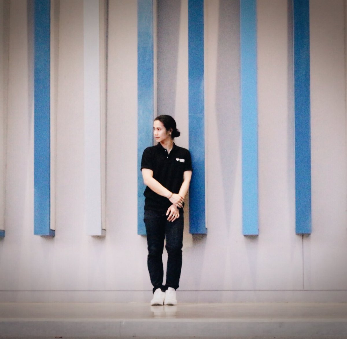 m_peeradol's tweet photo. ทุกคนคงยืนจุดเดียวกันไม่ได้ เพราะ.......มันจะเหยียบเท้ากัน #หล่อไม่มากแต่โสดมาก https://t.co/xA7Uy6h3K0