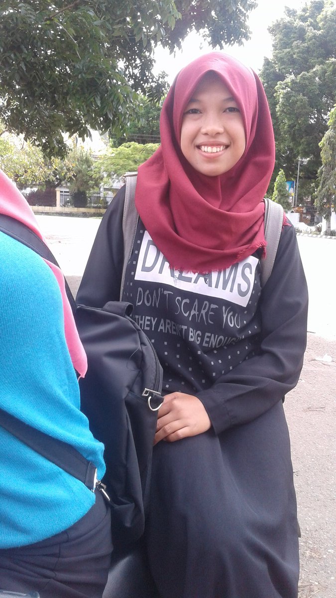 dinapermitaa tweet picture