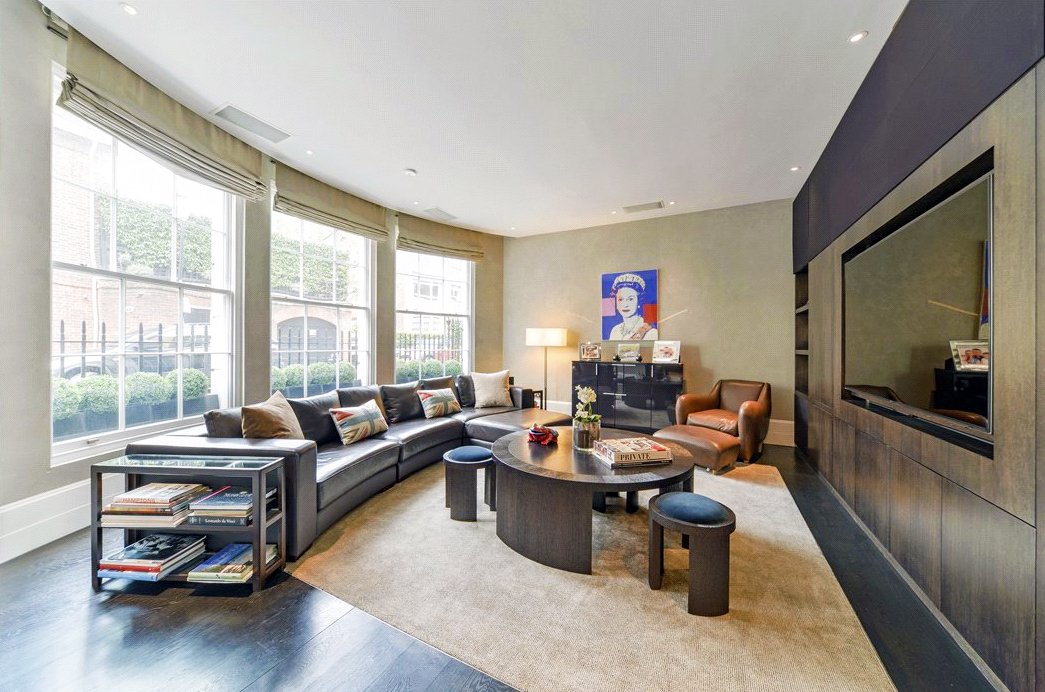 knightfrank's tweet photo. A #stunning 5-bed #property in #Chelsea that overlooks the #garden, perfect for #entertaining. https://t.co/0BEwijoSUv #KFPrivateView https://t.co/4UYs9FQsZo