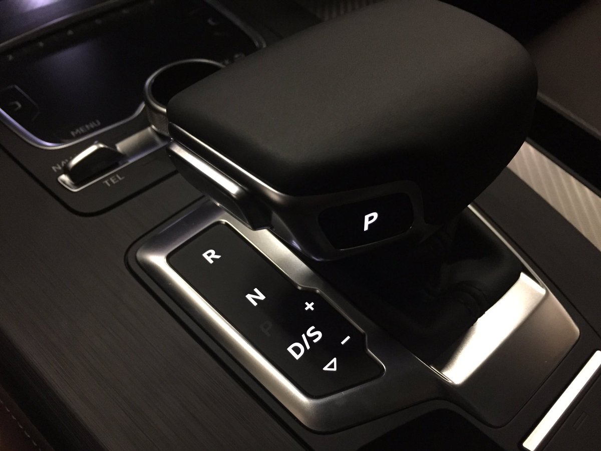 audispain's tweet photo. ¿En qué modo del #DriveSelect funcionará tu viernes? #EnMarcha #Q5 https://t.co/aeR3Mqylye