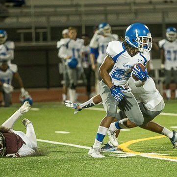 JUCOFFrenzy's tweet photo. 2017 (Santa Monica JC) JUCO DB @nolimitnell_ Carnell Lewis earns SCFA(Northern League) 1st Team All Conference 
HL https://t.co/aNCItFv5TD https://t.co/MiVHGZm6mr