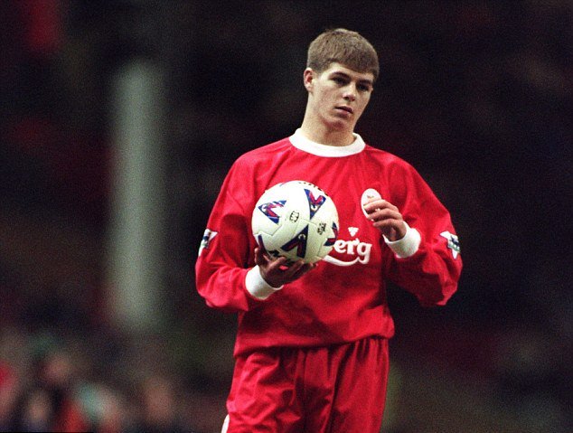 SPORTKU's tweet photo. Steven #Gerrard Umumkan Pensiun Usai 19 Tahun Berkarier (Video) --> https://t.co/P7IWsjcla5

#Bola  #gerrardlegend https://t.co/i0BVHukh1j