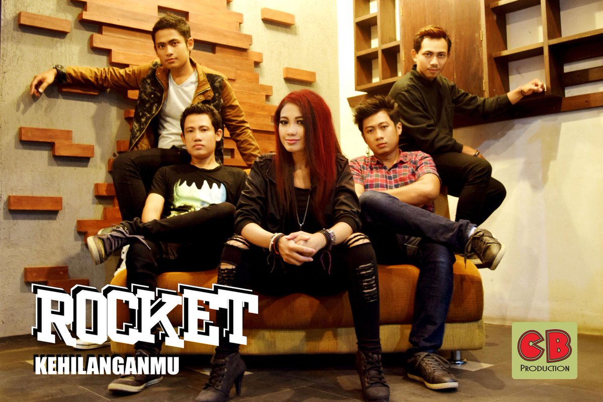 MahameruFMLiwa's tweet photo. #Kehilanganmu Single Kedua @rocketband1 @cbproductionind
https://t.co/ta2ATQ862n https://t.co/pslr7WcPF2