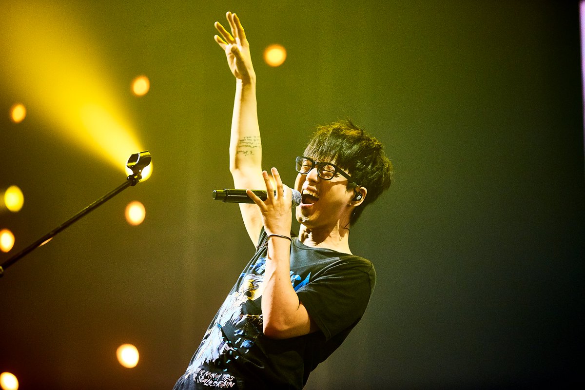Guckkastens's tweet photo. 오늘은 국카스텐의 리더 하현우의 생일입니다 항상 지금처럼 멋진 음악과 멋진 노래 들려줄 하현우에게 많은 축하와 사랑을 부탁드립니다! https://t.co/YFc5DkmxRg