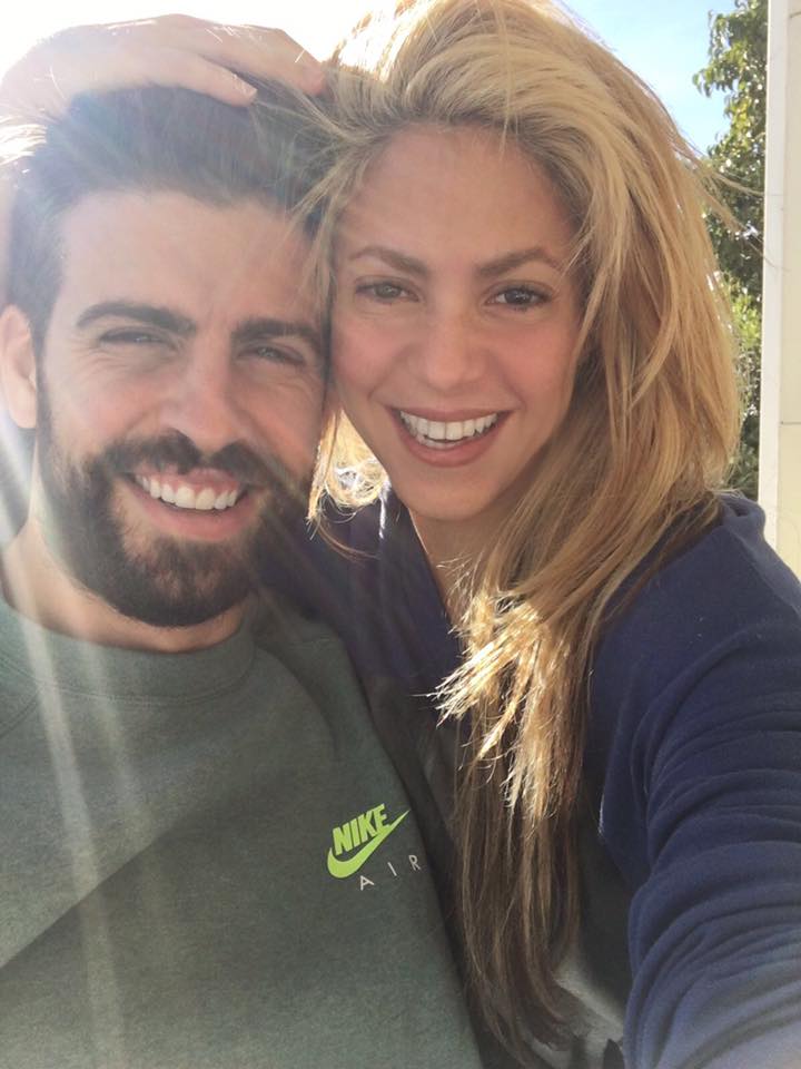 ShakiraVNZLAOff's tweet photo. Preciosa Familia!! #shakii https://t.co/VpJGA2sKHz