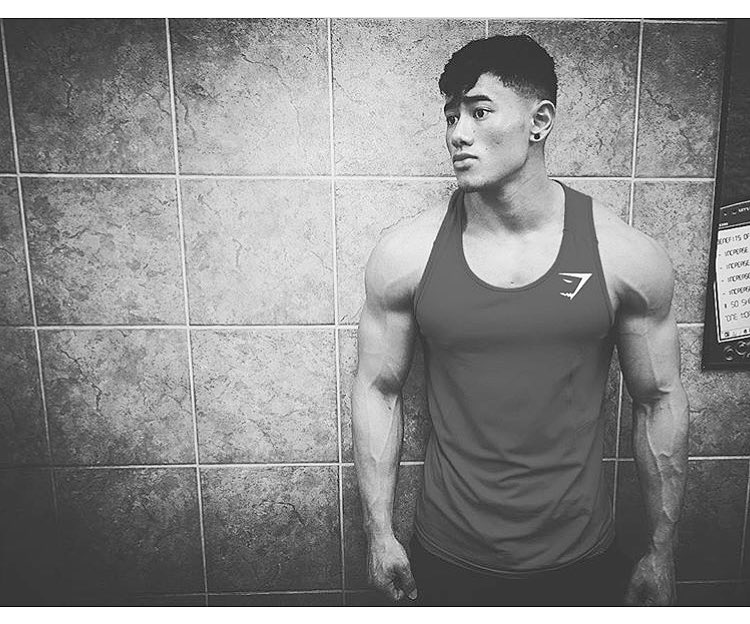 stevencao_'s tweet photo. BIGGEST GYMSHARK SALE OF THE YEAR UP TO 50% off! #blackout #Gymshark 
Click the link below to start shopping.
https://t.co/B87YRNl7TR https://t.co/AmZAC24i7d