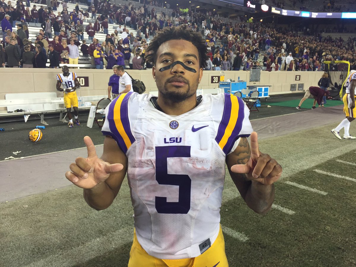 "That's for all the people that doubted me last week, dawg." Guice + #LSU win 54-39. <a href="/WAFB/">WAFB</a>