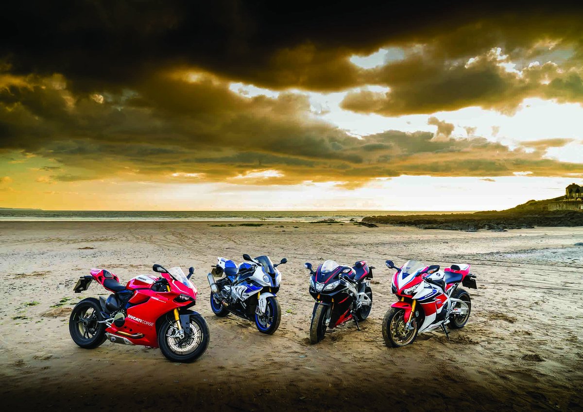 DriveTribeBikes's tweet photo. How to blag a £28,000 Ducati for the weekend. #drivetribe #bikethrottle #thegrandtour https://t.co/symoKHKIzU https://t.co/YSmsxQG9T8