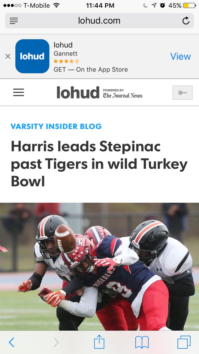 CoachSeanBurke4's tweet photo. My young boy is def up next #HesEating #happythanksgiving https://t.co/sq40TbViaY