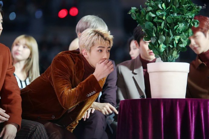 EXO.SEHUN.MAMA tweet media
