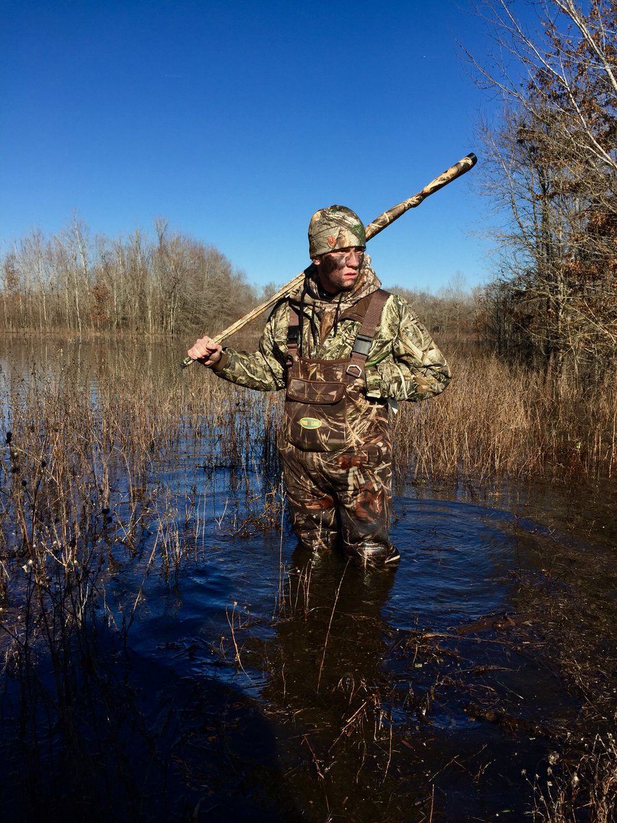 hsternenberg's tweet photo. Thankful for duck season and there only being one more day between the boys and the mallards 😈 https://t.co/CNyeHL1kMc