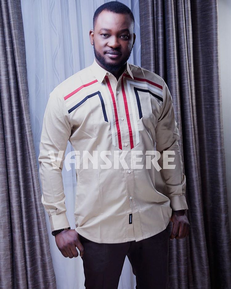Vans_Kere's tweet photo. #Shirtaffair #vanskereclassic #lookbook #2016slayers #shirt #shirtlovers #fashion #fashionandstyle #Vanskere #vanskererocks https://t.co/XXDBnvz7Uu