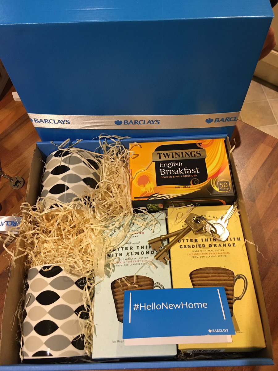 SarahLoakes's tweet photo. Thanks @Barclays for the moving in present!! #HelloNewHome #Barclays #oneweekin https://t.co/Og4ElShcqr
