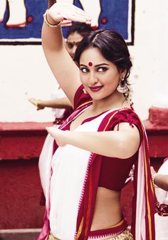 theyoutrend's tweet photo. Add a sensational dimension of sarees in your wardrobe!

#Sarees #IndianWomen #IndianWear #EthnicWear #WomenFashion
https://t.co/aYyR7VFWeQ https://t.co/Xmeu4NX67i