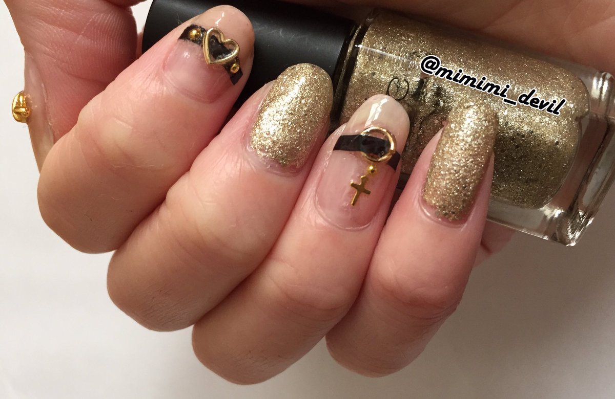 mimimi____nail's tweet photo. 今週のネイル💅
#セルフネイル
#セルフネイル部
#ネイルホリック
#GD004
#チョーカーネイル
#シンプルネイル
#キャンドゥネイル https://t.co/41QJQje1aF