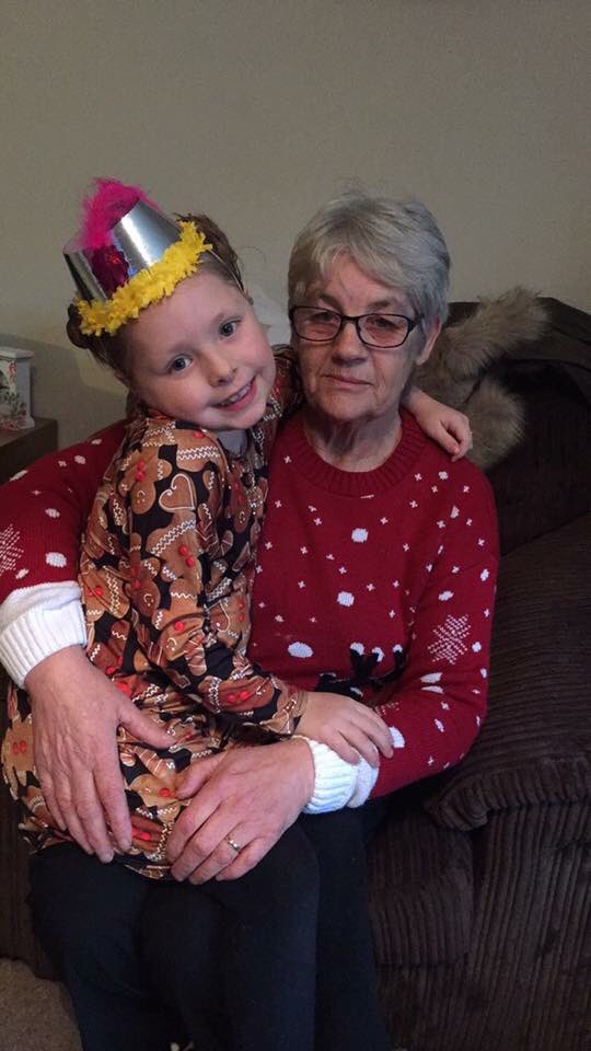 AmyLongthorn's tweet photo. @DavidEssexNews  My nan is coming to see u tonight as its her 70th next week, this is the 1st concert shes been to :) RT ❤️x https://t.co/LSf5rO86nd