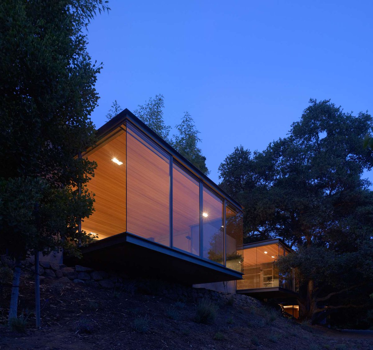 Architizer's tweet photo. Unfinished concrete gives this project by Swatt | Miers Architects an organic look https://t.co/3csIxtYNzB https://t.co/6lZFcLjb7R