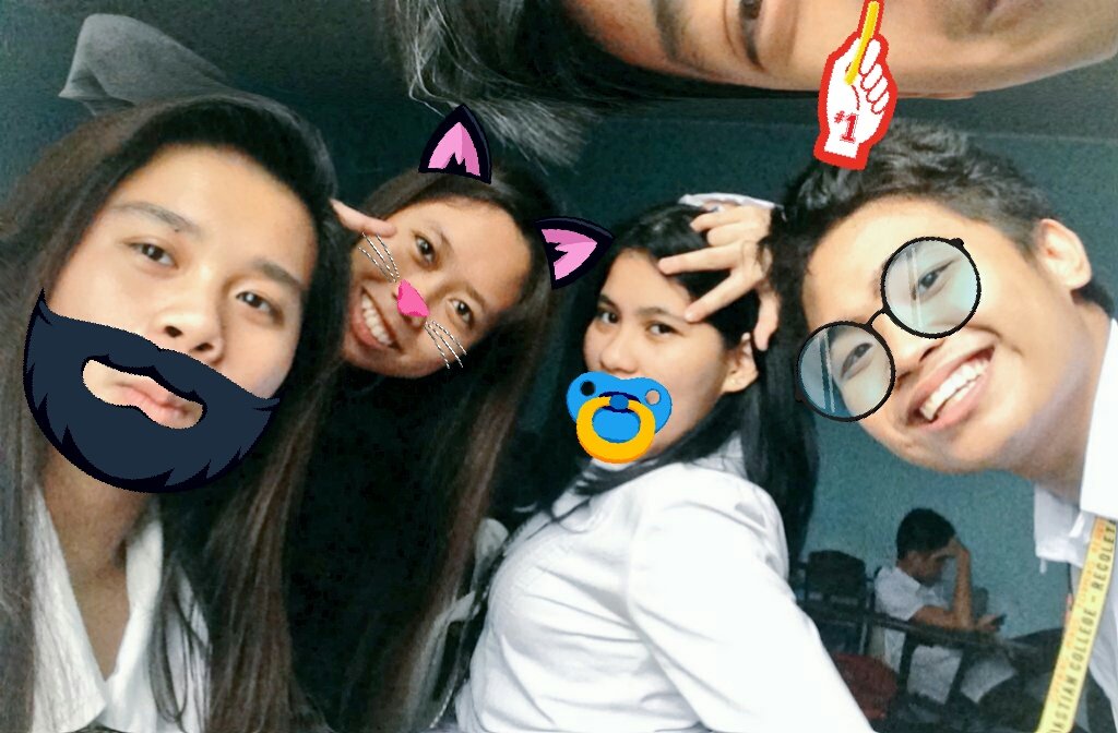 gremlynes's tweet photo. Add a caption 4/4 😂😅 @RamosVhino @JadeNabing @_rizette #alliah https://t.co/BcqO6S4n7f