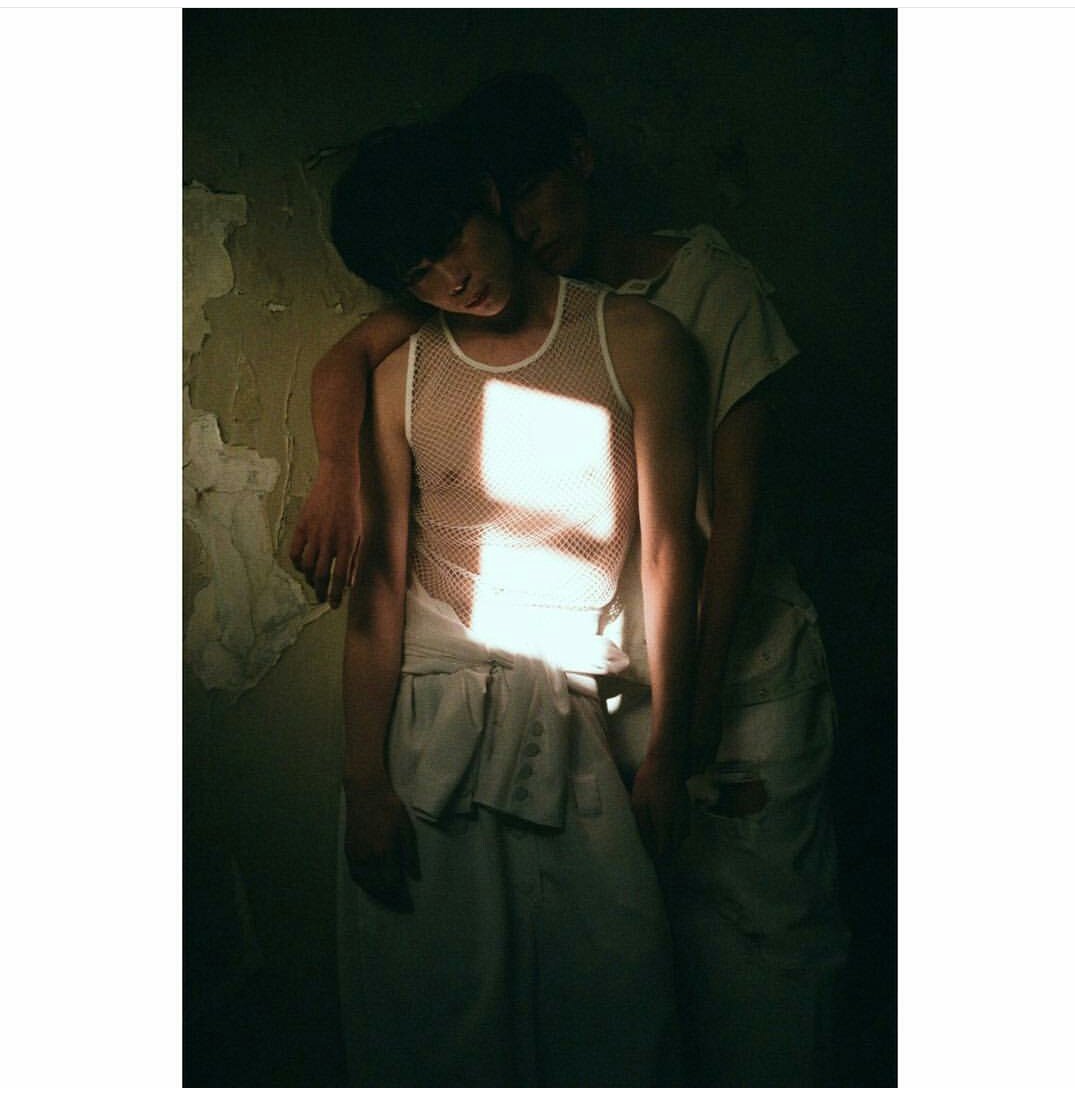 momapmu's tweet photo. งื้อออออ ชอบคู่นี้อ่ะชอบรูปเซ็ทนี้เป็นนายแบบแล้วก็เป็นแฟนกันเว้ย🤗 https://t.co/ZGdvry2Dwv