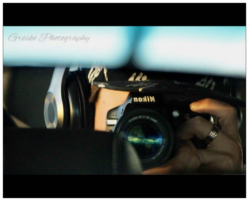 GroskoPhotos's tweet photo. A cool self portrait #photography #selfportrait https://t.co/Dtlt52Oiil