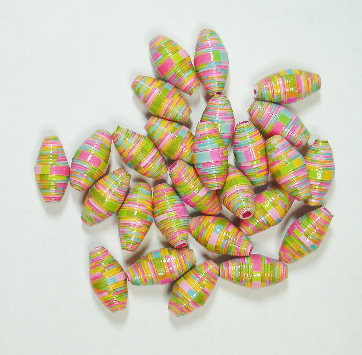 paperbeadboutiq's tweet photo. Super cute styles in #DoodlebugDesigns #paperbeads!
Check them out and our big BLACK FRIDAY SALE! https://t.co/vepSzs4aBa
#craftsupplies https://t.co/tg56iCgkQb