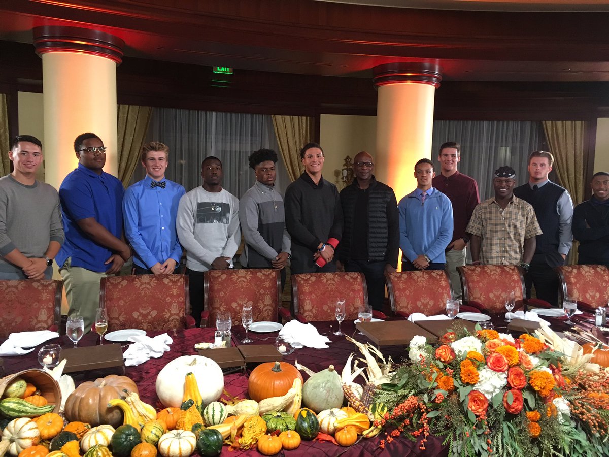 fridaynitestars's tweet photo. Tremendous thanks to @EricDickerson for sharing his wisdom with the boys on Roggin's Heroes Thanksgiving. https://t.co/hK9ztlFMMI