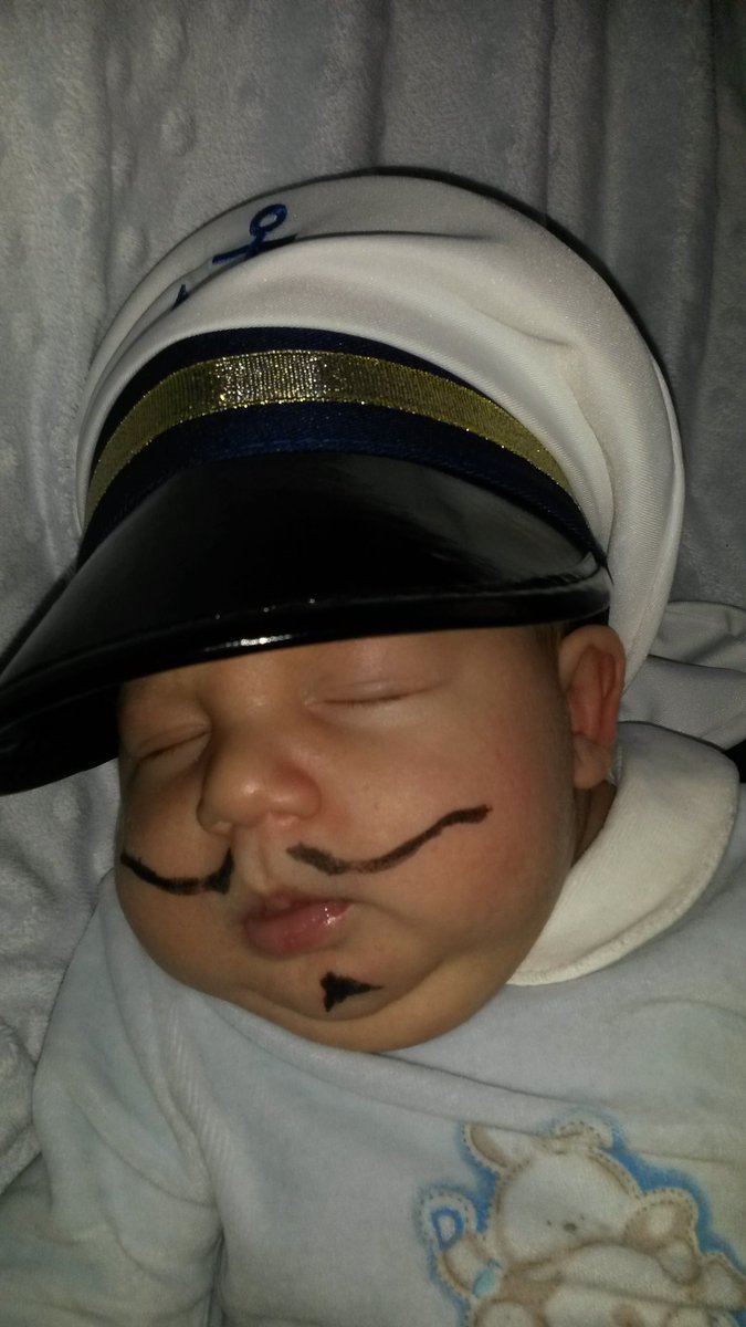 liusy_liu's tweet photo. @sergio_lecuona mi granito de arena a #movember2016. Alex empezó más temprano con su #cordónumbilical 😊 yo solo sigo su ejemplo :p https://t.co/madTQ0B2M6