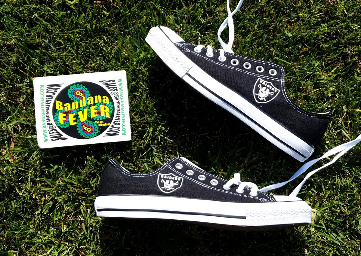 freedailyreview's tweet photo. pour les #soldes2016 des #converse ? https://t.co/7kOme4PMh4 visit https://t.co/5aqSQEgO7n