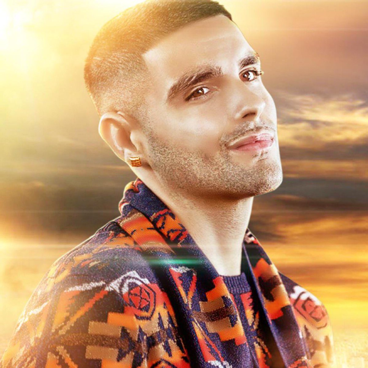 sophiiaboss's tweet photo. I've found a mister to add to your list pls 😍 #AsjadNazirSexyList2016 💯 look at this beauty 😍 @asjadnazir include @shideboss !! https://t.co/fInrFHWDt0
